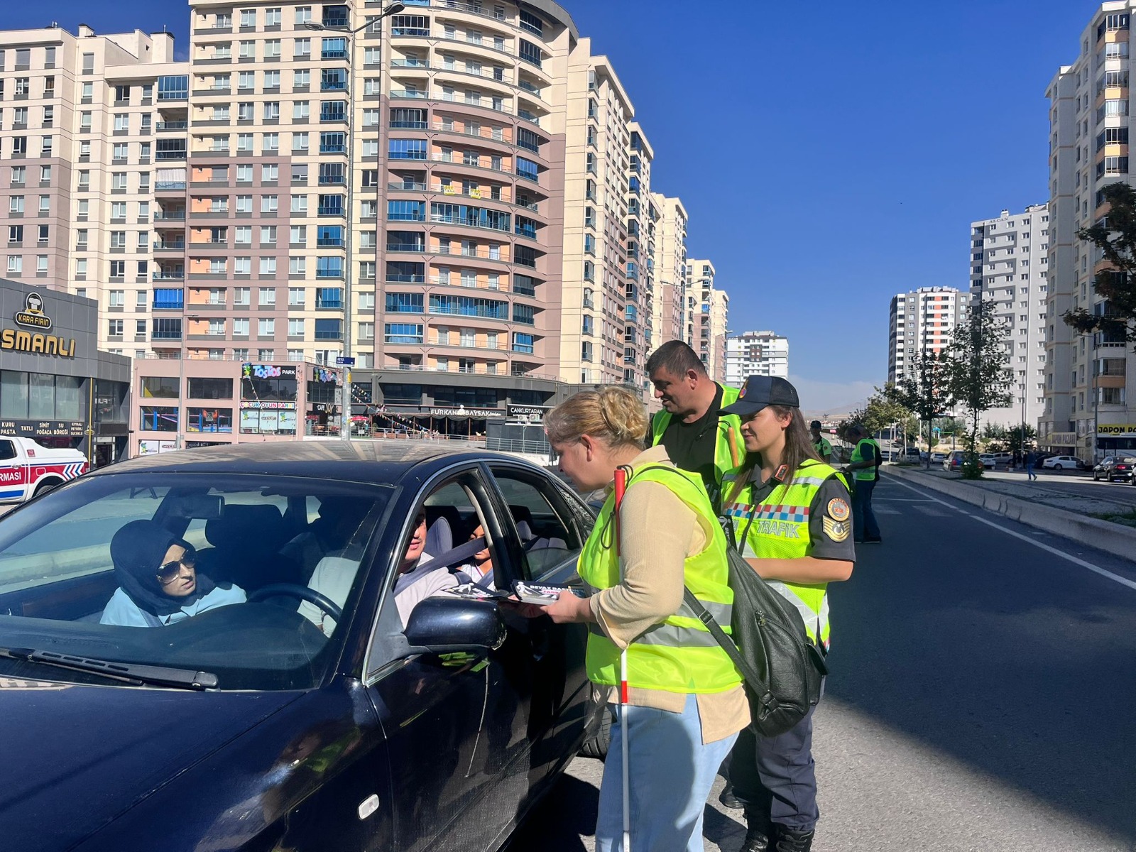 'Beyaz Bastonu Fark Et' Etkinliği ile Trafik Bilinci Artırıldı
